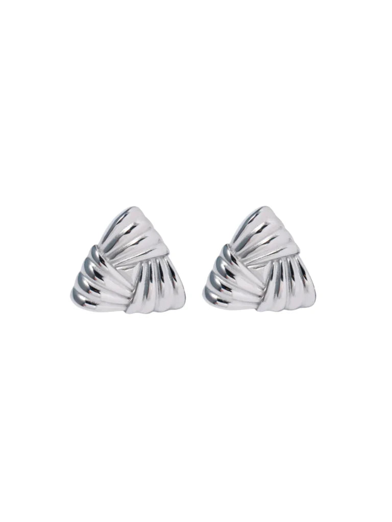 Aretes Hailey Triángulo. Plata